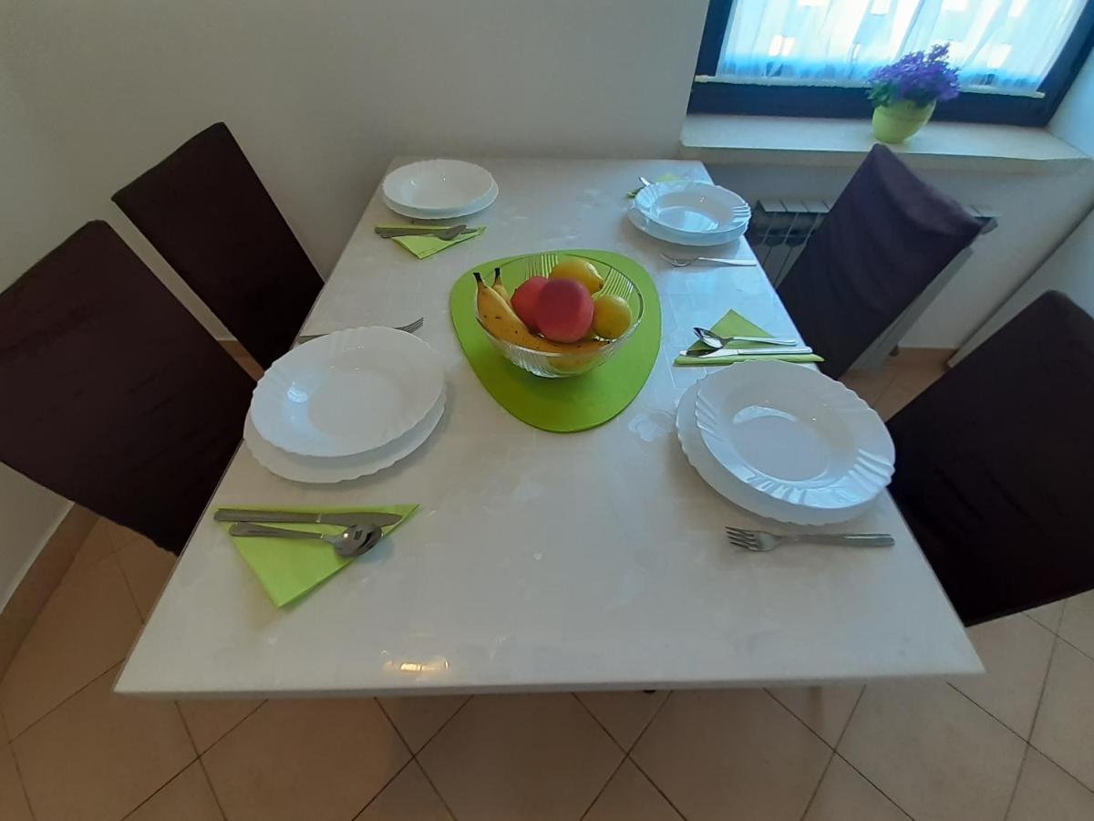 Apartman Lila Apartment Умаг Екстериор снимка